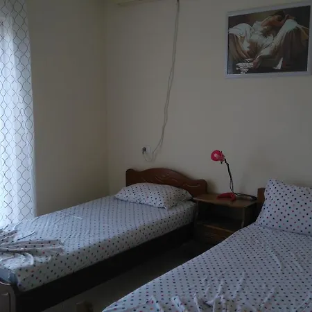 Jonny Apartman Ksamil