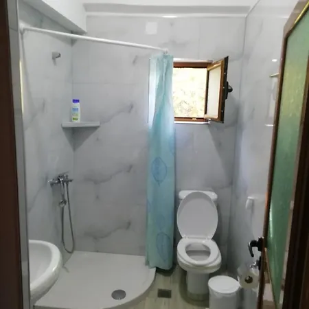 Jonny Apartman Ksamil