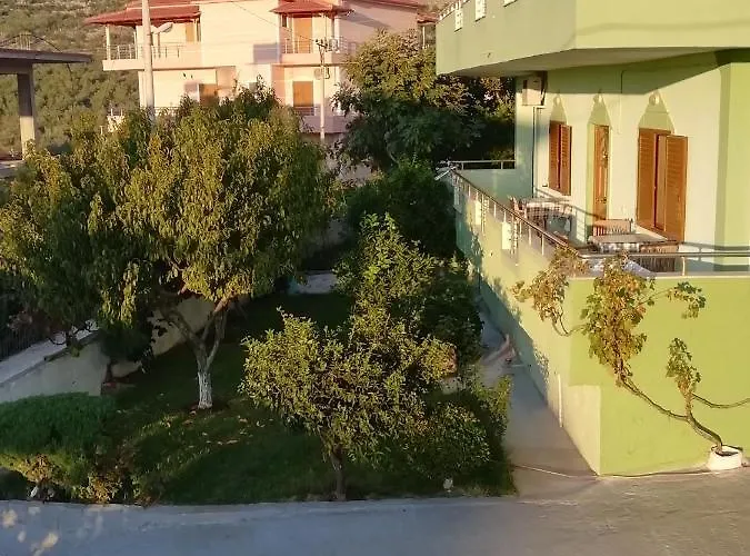 Jonny Ksamil